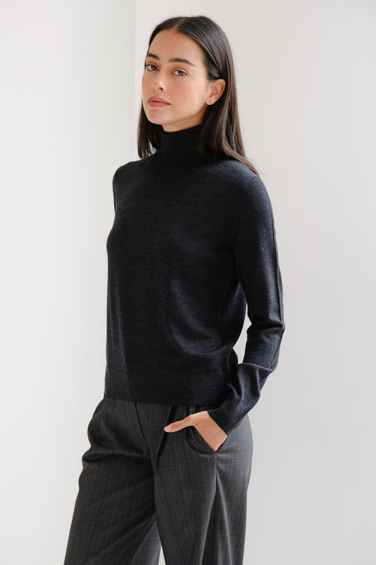 Cuello de Tortuga Ema Negro