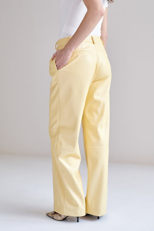 Pantalon Theo de Piel Vegana Amarilla